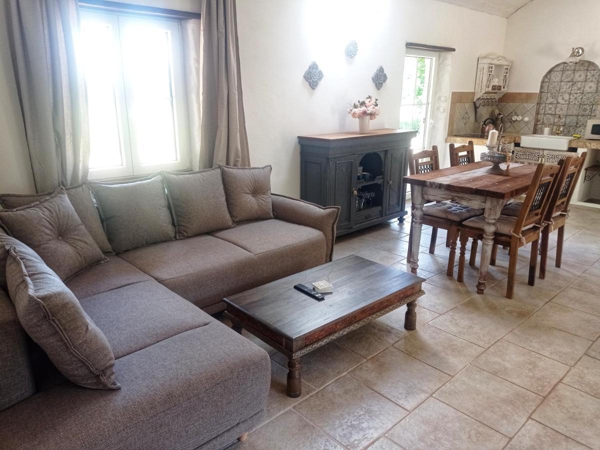 Bungalov Trapani Ruzova Extérieur photo