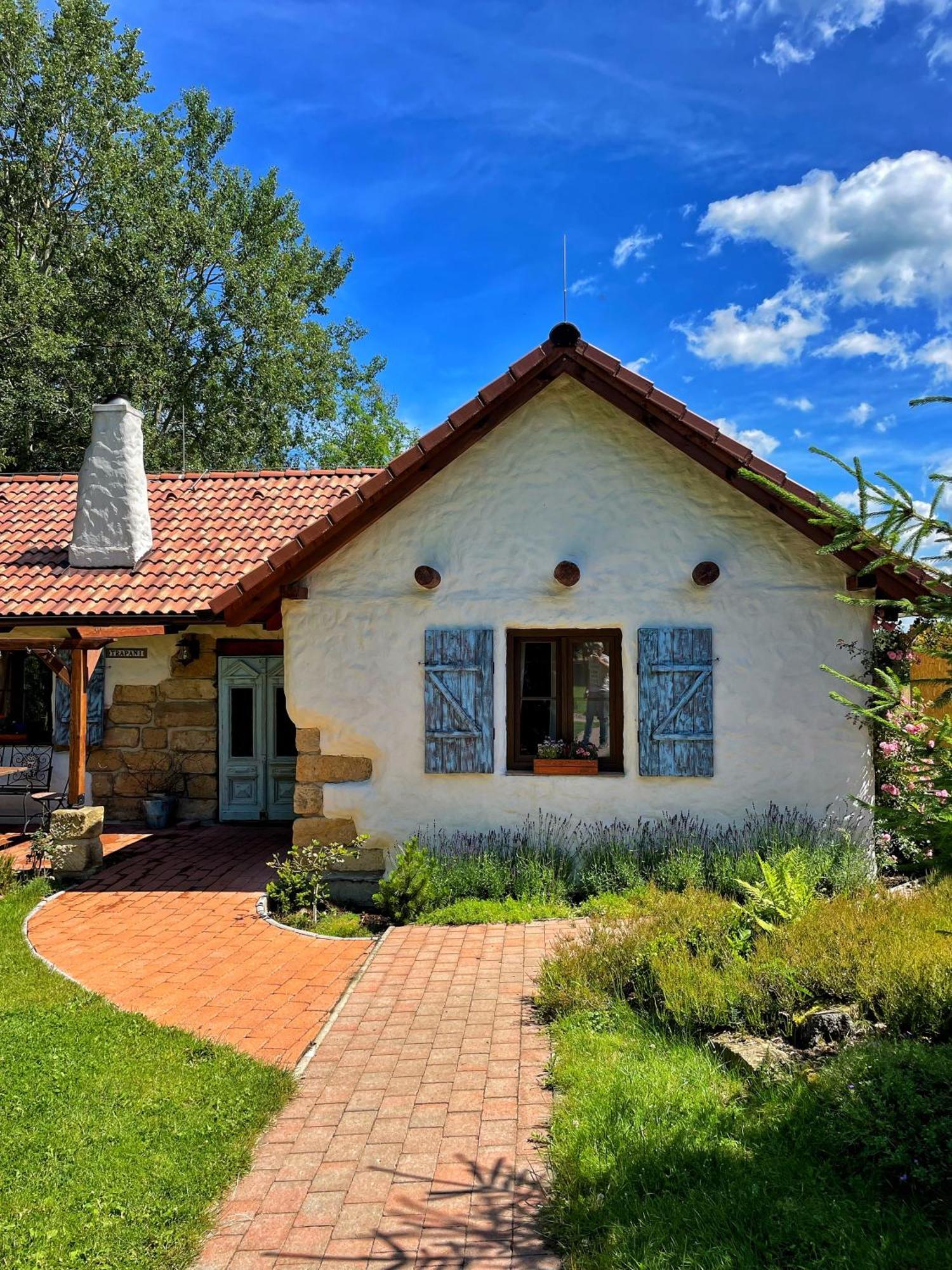 Bungalov Trapani Ruzova Extérieur photo